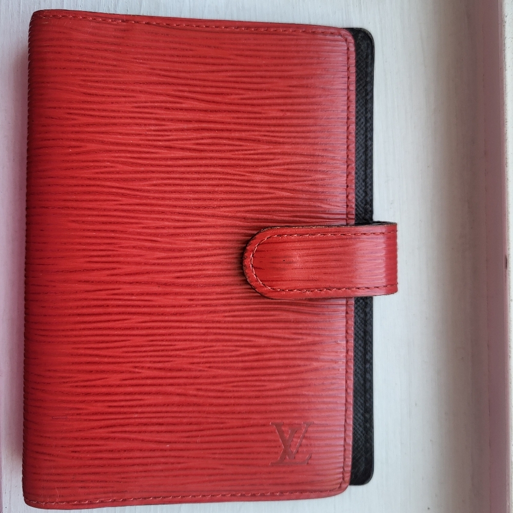 PRE-LOVED Louis Vuitton Epi  Red and Black Agenda